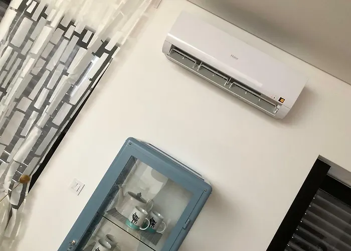 Urban Views Townhouse Infante