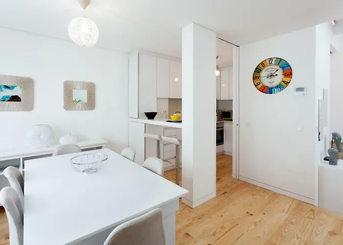 Urban Views Townhouse Infante Vakantiehuis *